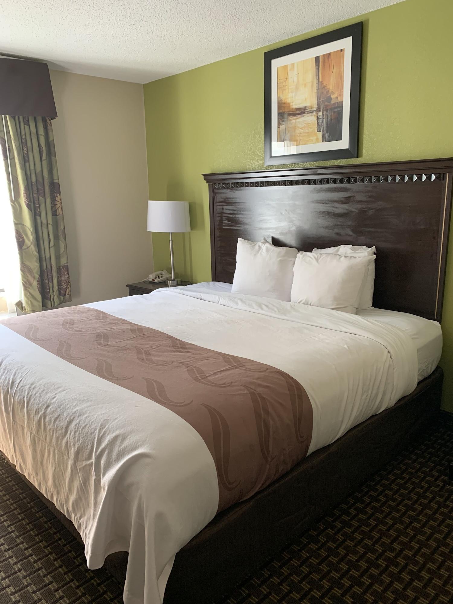 Quality Inn & Suites Quantico Stafford Extérieur photo