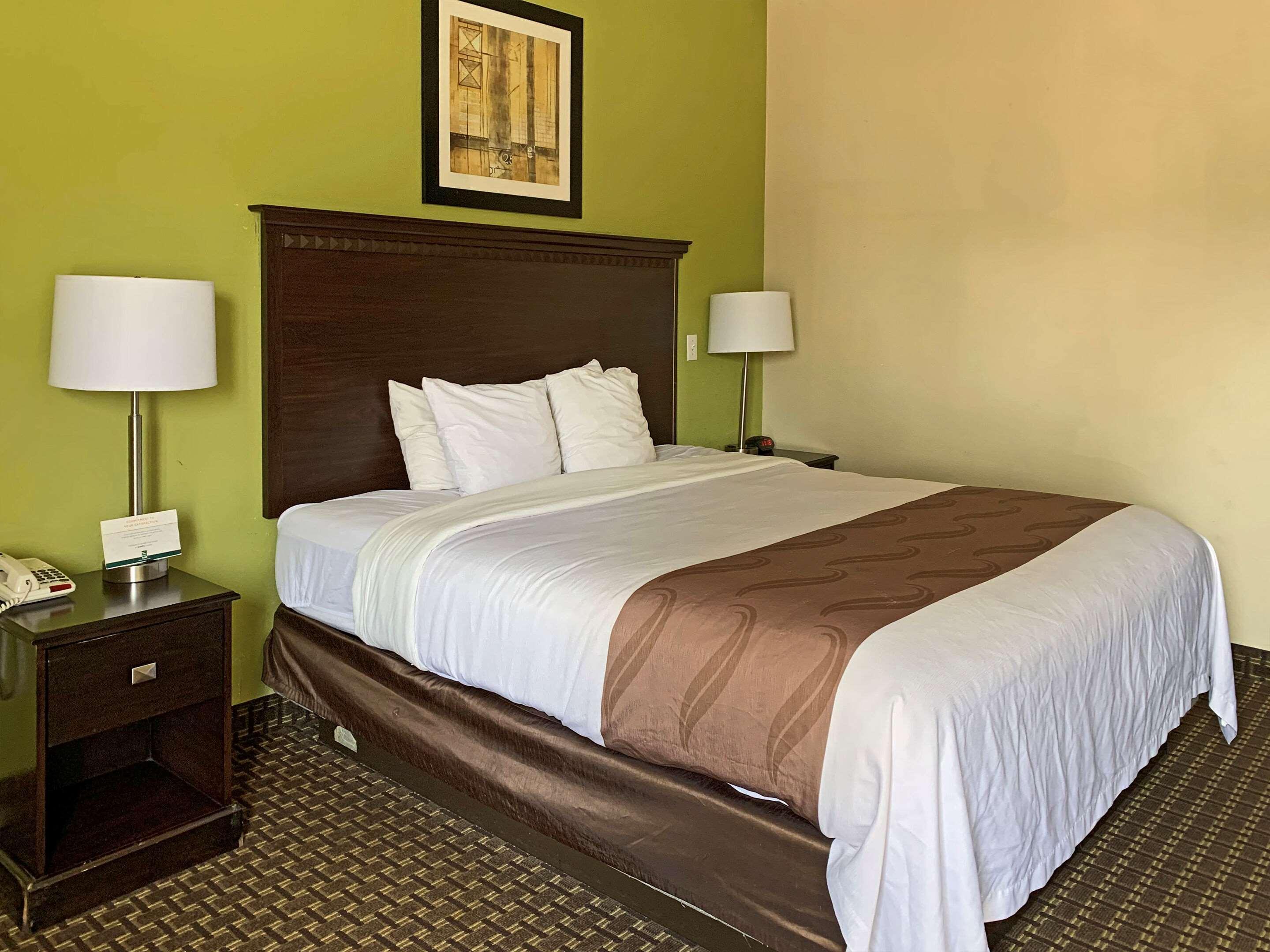 Quality Inn & Suites Quantico Stafford Extérieur photo