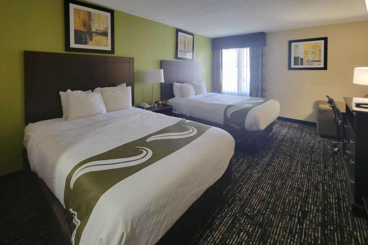 Quality Inn & Suites Quantico Stafford Extérieur photo