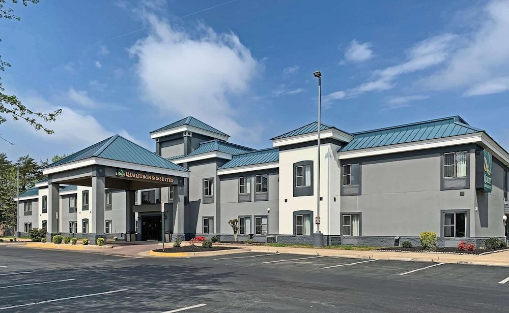 Quality Inn & Suites Quantico Stafford Extérieur photo